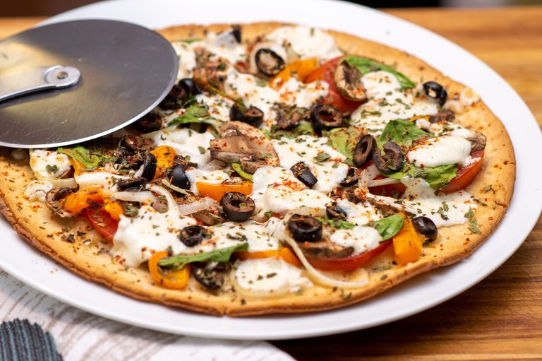 How to Bake Pizza on a Stone: Secrets to Mouthwatering Crust